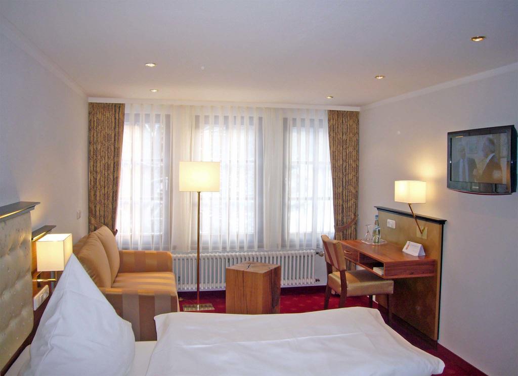 Naturhotel Ruegers Forstgut Mespelbrunn Exterior photo